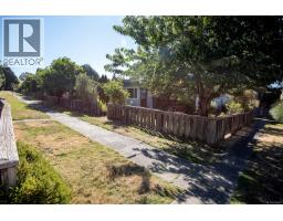 13 3060 Harriet Rd, Saanich, BC V9A1T5 Photo 43