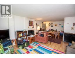 Ensuite - 13 3060 Harriet Rd, Saanich, BC V9A1T5 Photo 6