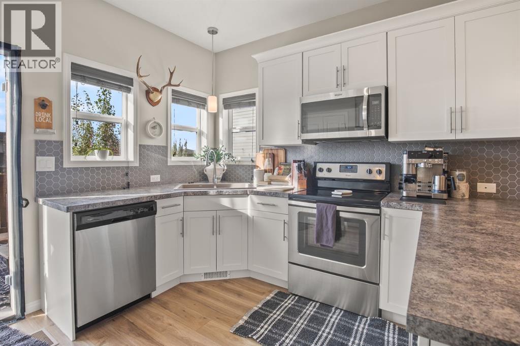 Listing photo – 234 LIVINGSTON Close, Red Deer
