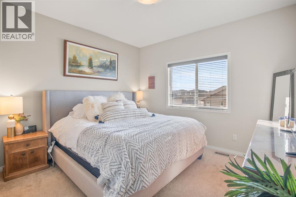 Listing photo – 234 LIVINGSTON Close, Red Deer