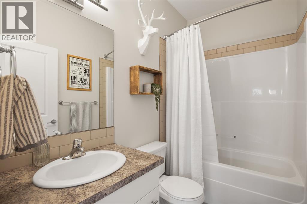 Listing photo – 234 LIVINGSTON Close, Red Deer