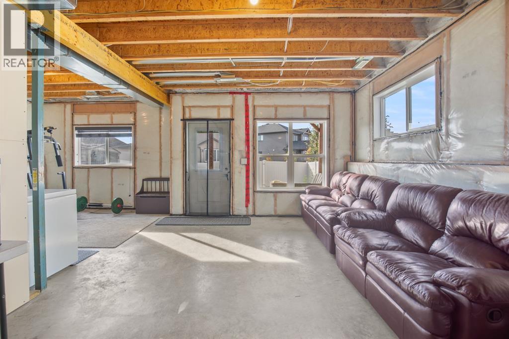 Listing photo – 234 LIVINGSTON Close, Red Deer