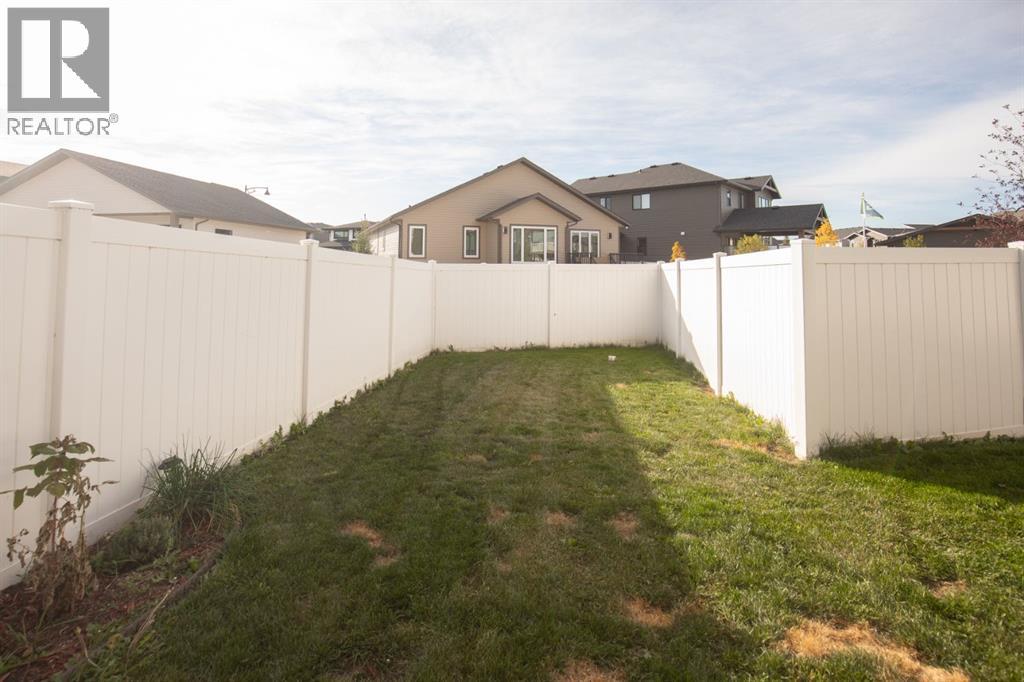 Listing photo – 234 LIVINGSTON Close, Red Deer