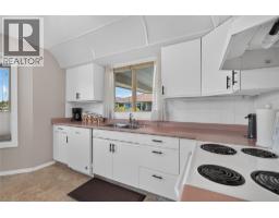 Kitchen - 2200 40 Avenue Unit# 3, Vernon, BC V1T8Z9 Photo 6