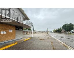 905 4th Street, Estevan, SK S4A0W2 Photo 6