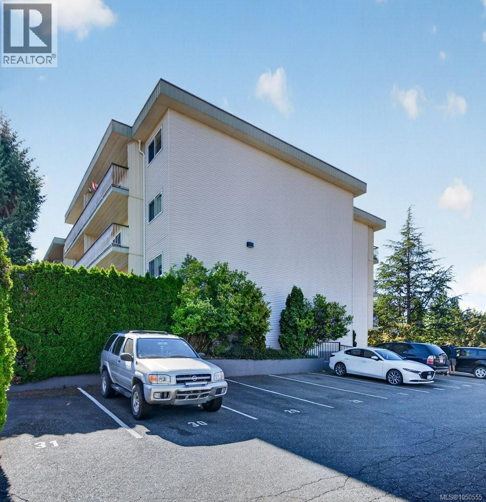 #212 1015 Cumberland Rd - 36
