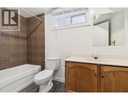 3816 26 Avenue Sw, Calgary, AB T3E0N8 Photo 28