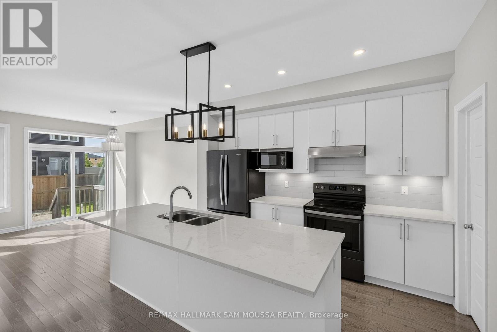 136 LAVATERA STREET - 16