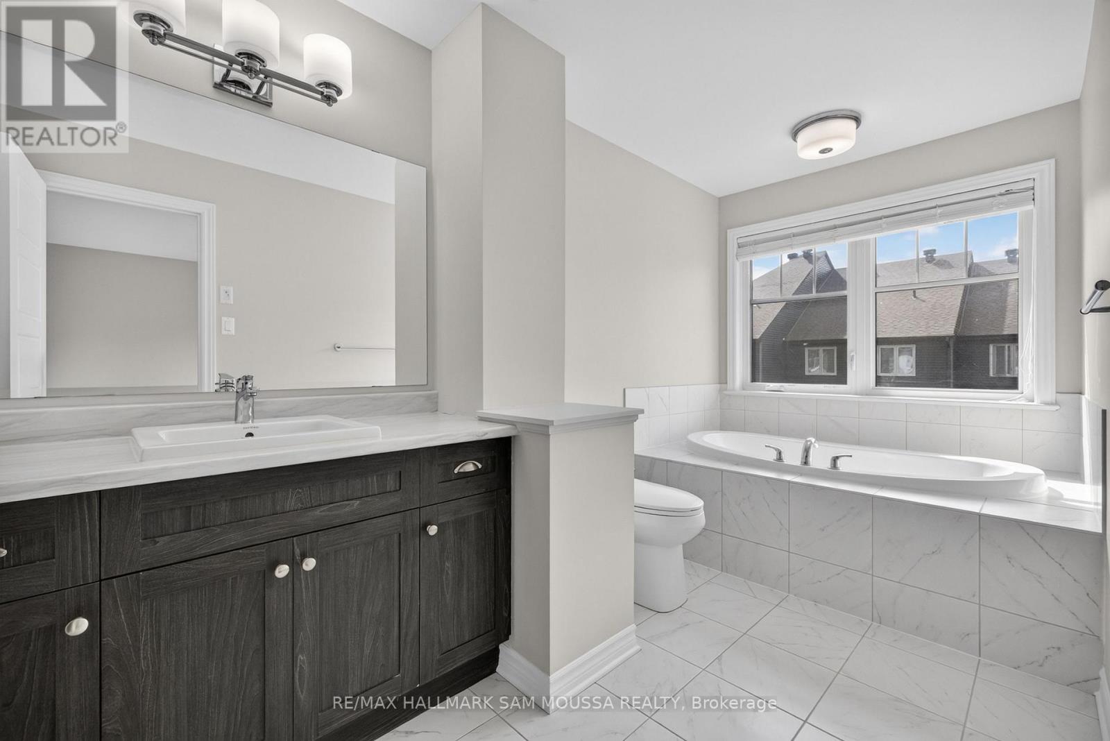 136 LAVATERA STREET - 27
