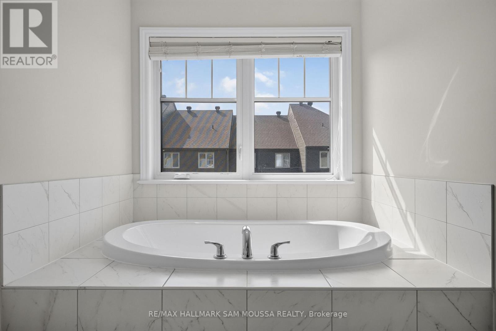 136 LAVATERA STREET - Image 28