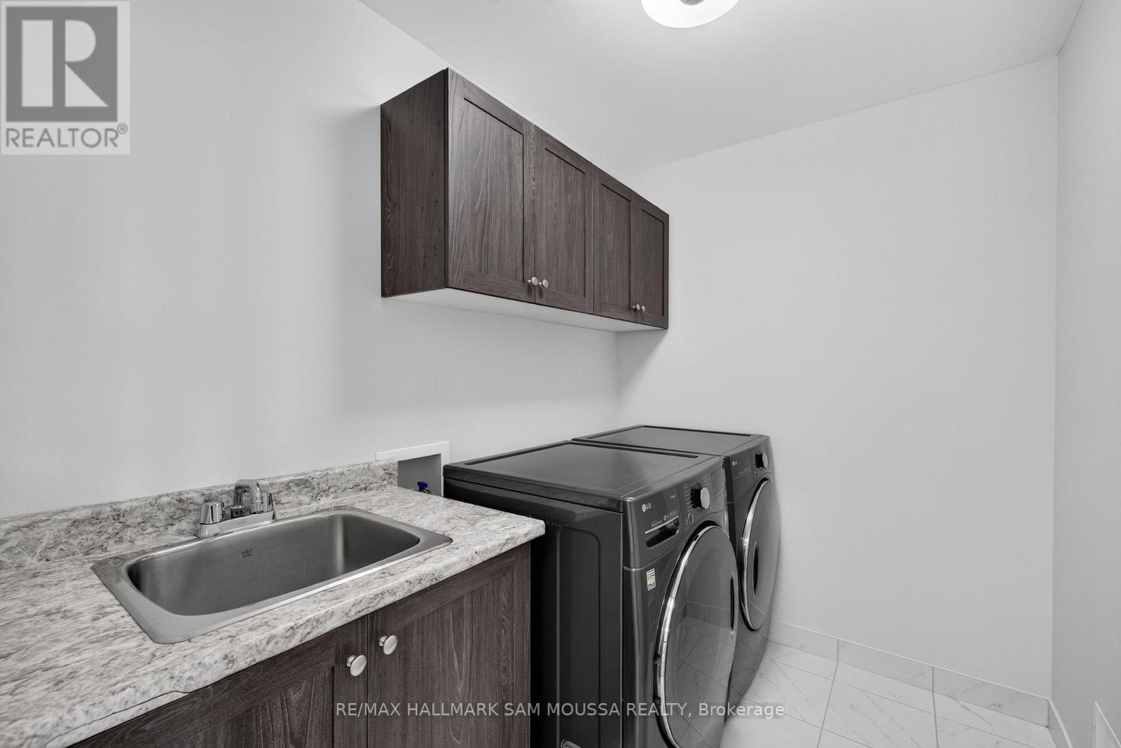 136 LAVATERA STREET - 38