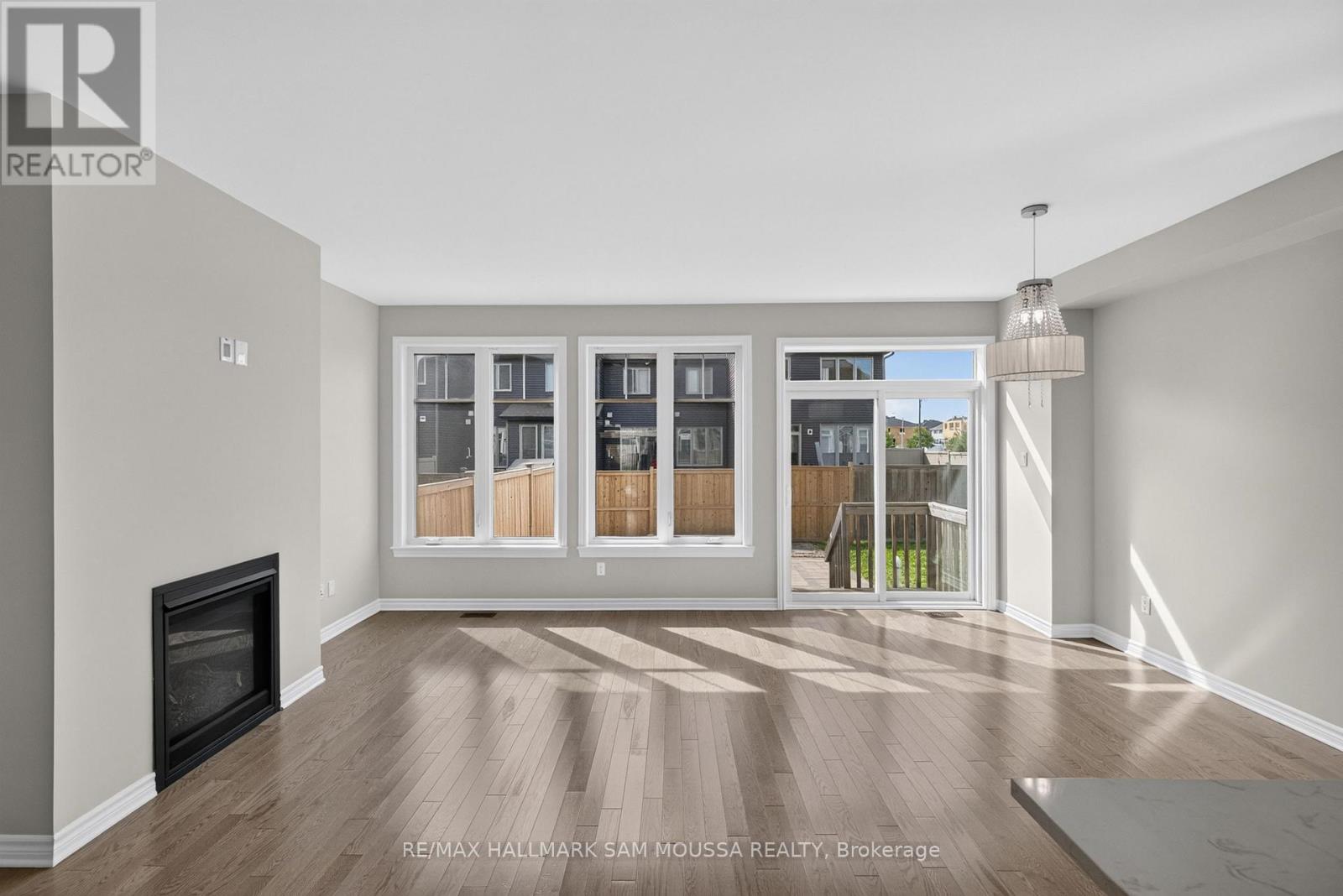 136 LAVATERA STREET, Ottawa — photo 7