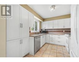 3033 Sable Ridge Drive, Ottawa, ON K1T3R9 Photo 10