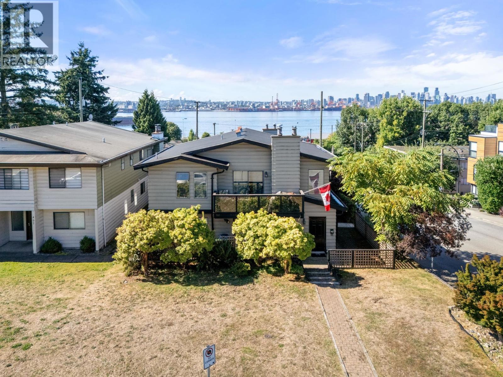 140-142 ST. PATRICKS AVENUE, North Vancouver