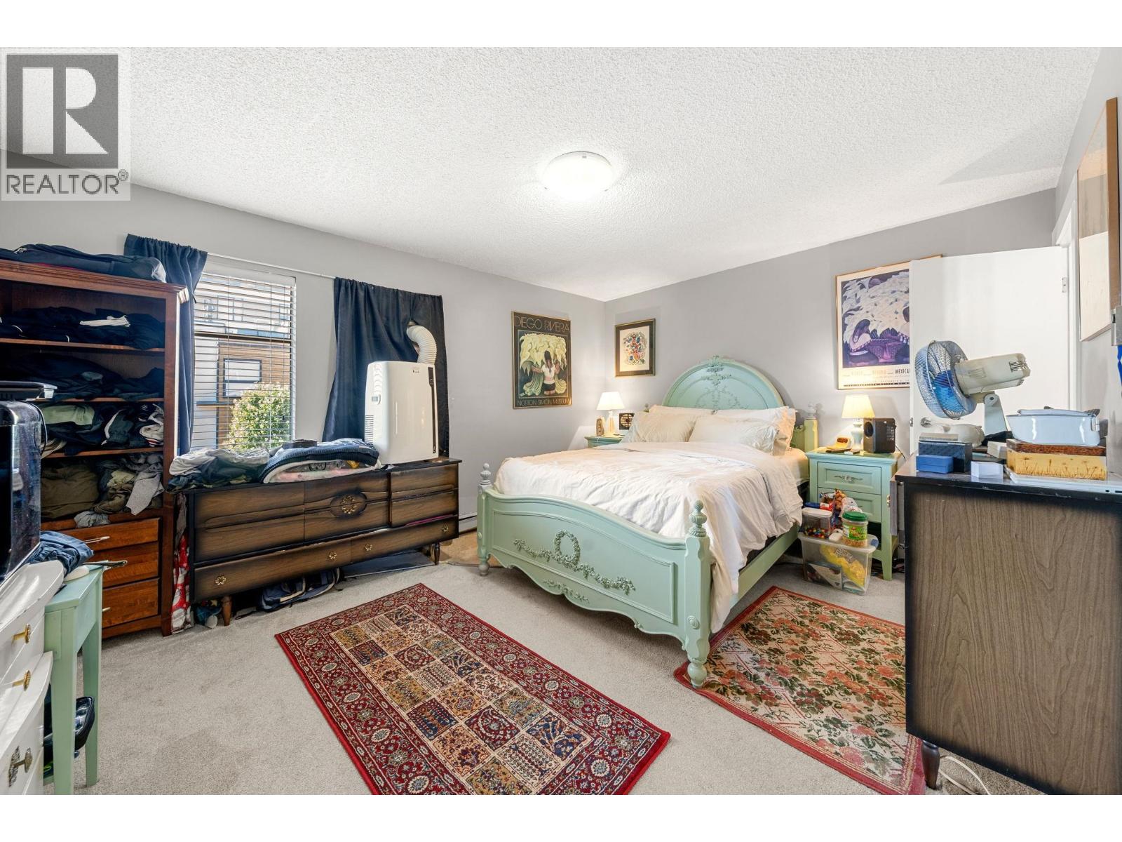 140-142 ST. PATRICKS AVENUE, North Vancouver