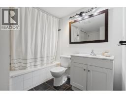 205 2975 Princess Crescent, Coquitlam, BC V3B7N3 Photo 18