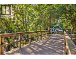 205 2975 Princess Crescent, Coquitlam, BC V3B7N3 Photo 25