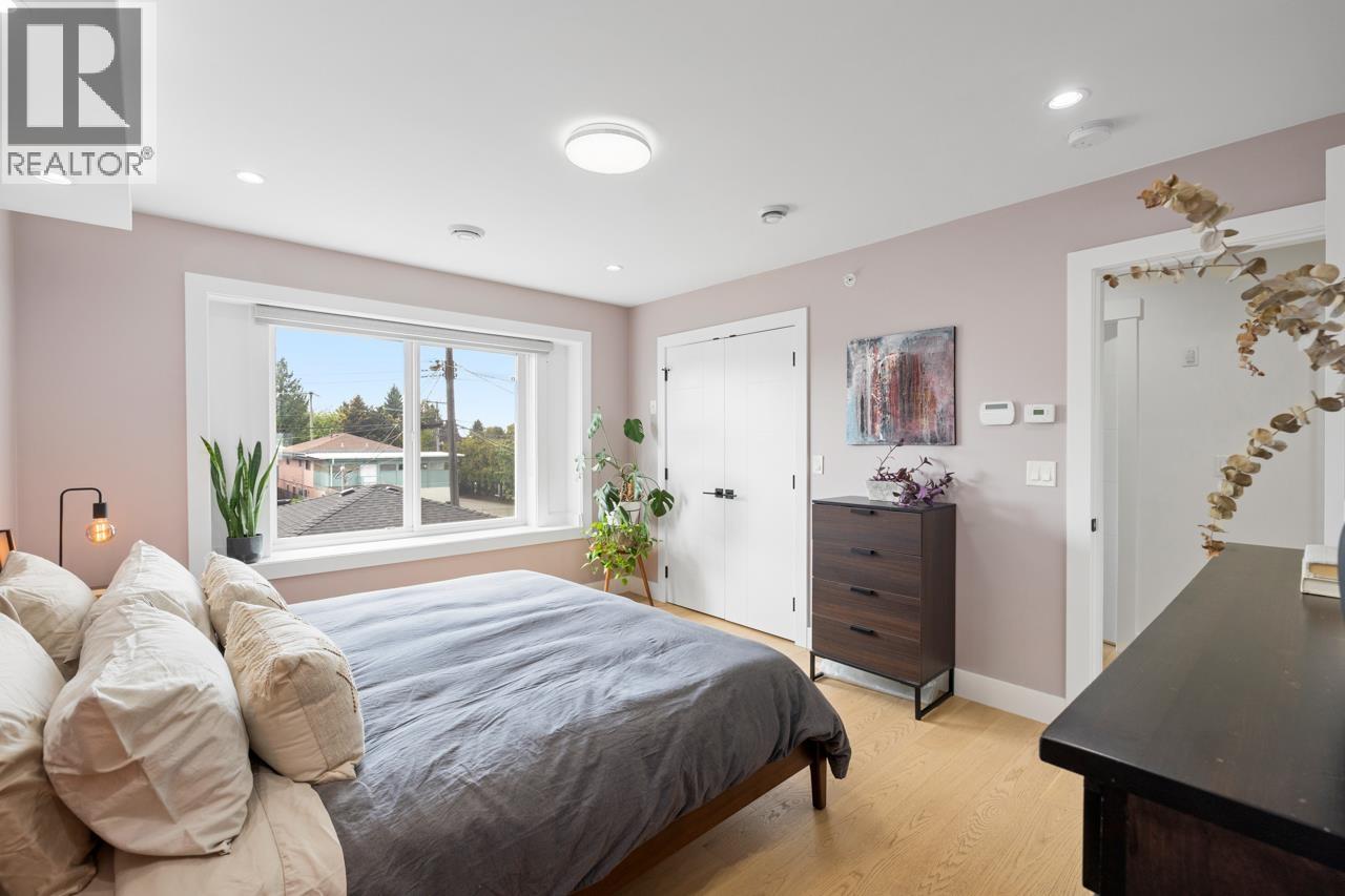 5867 BATTISON STREET, Vancouver