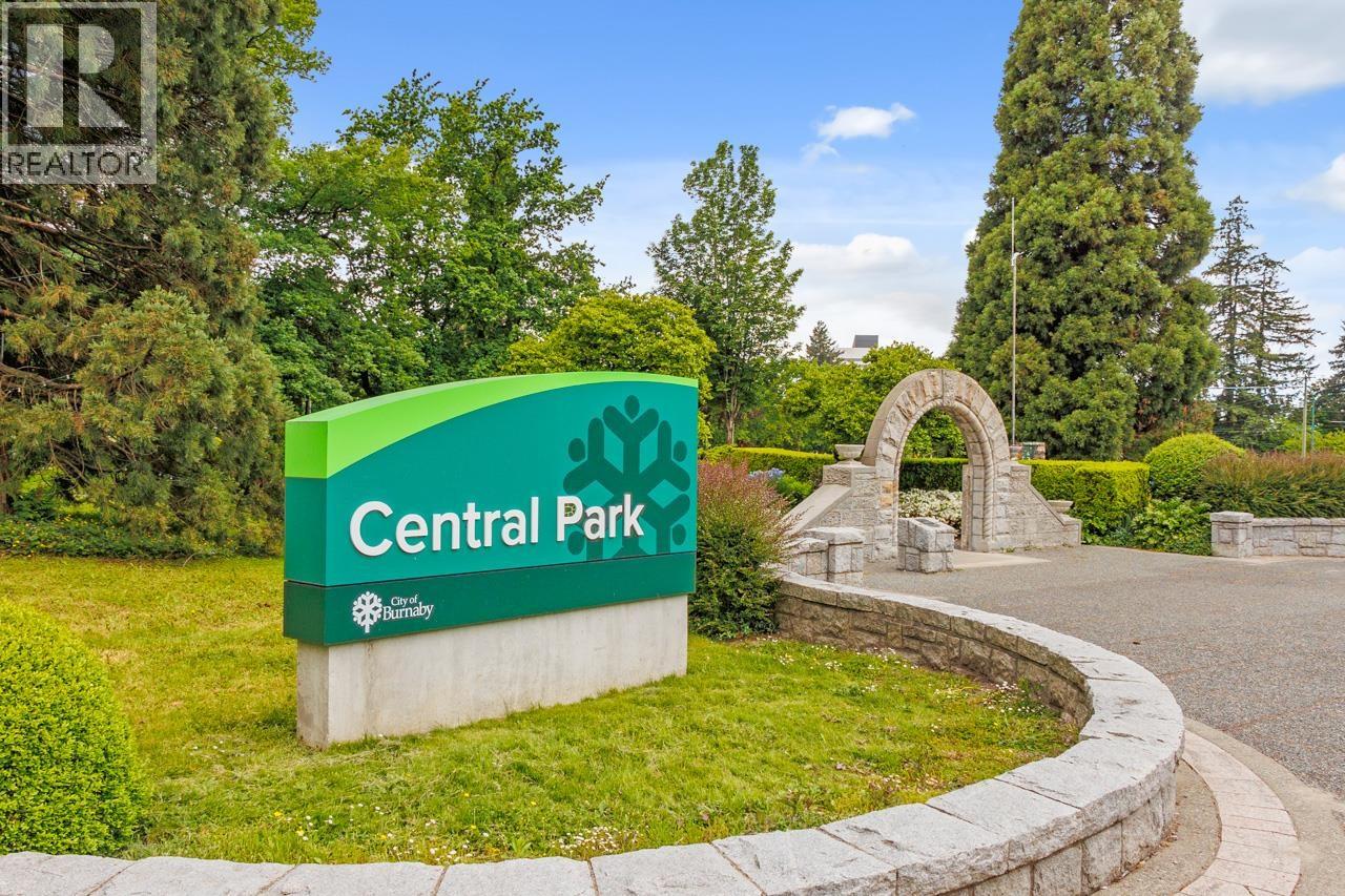 5867 BATTISON STREET, Vancouver