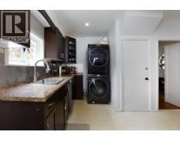 524 Second Street, New Westminster, BC V3L2M3 Photo 9