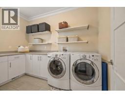 1712 Nanaimo Street, New Westminster, BC V3M2G6 Photo 17