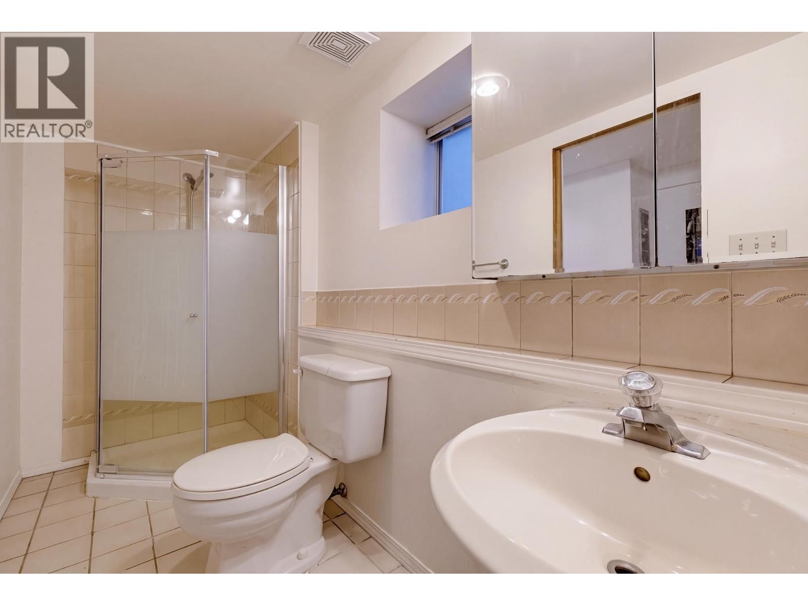441 E 28TH AVENUE, Vancouver
