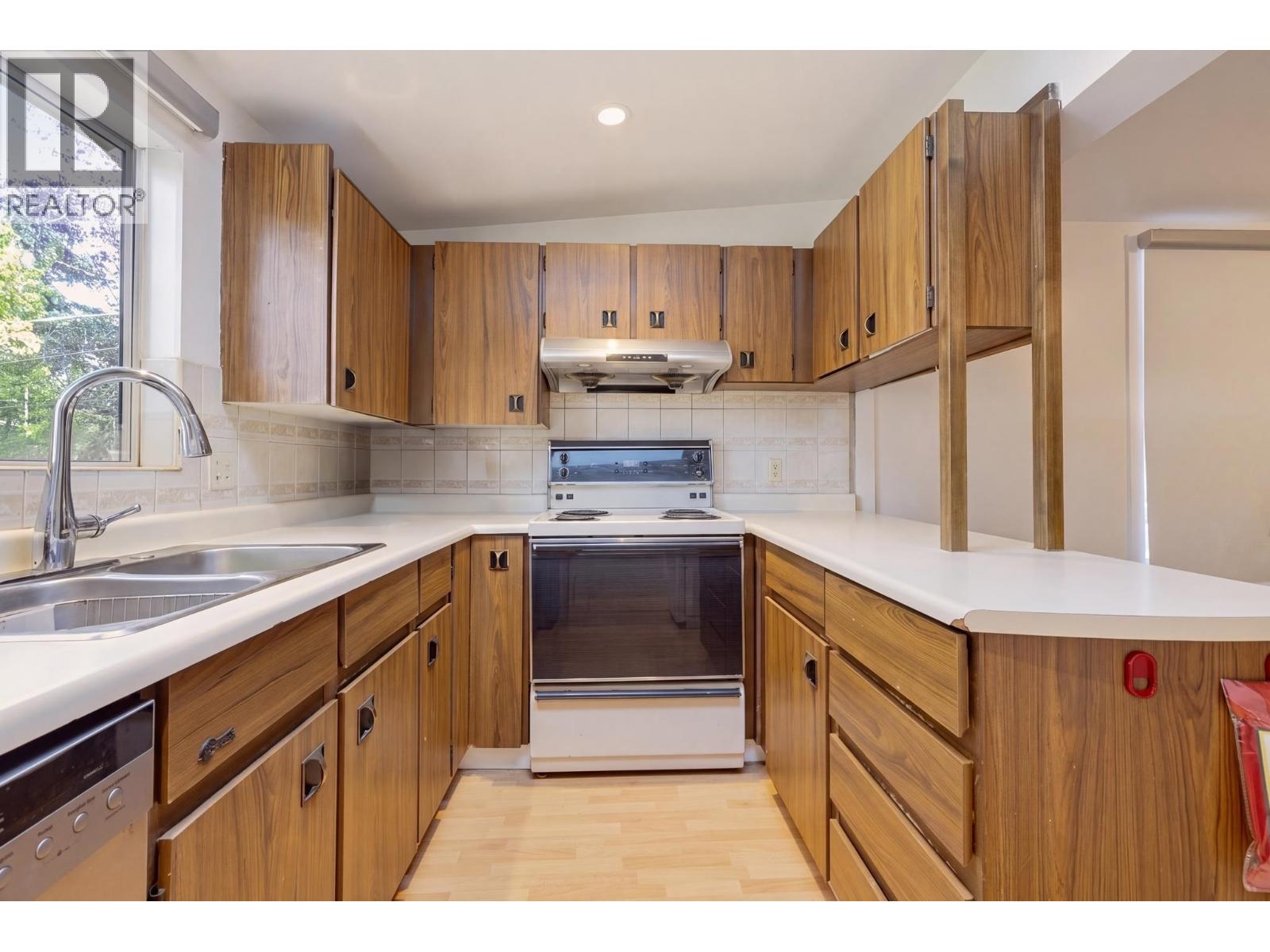 441 E 28TH AVENUE, Vancouver