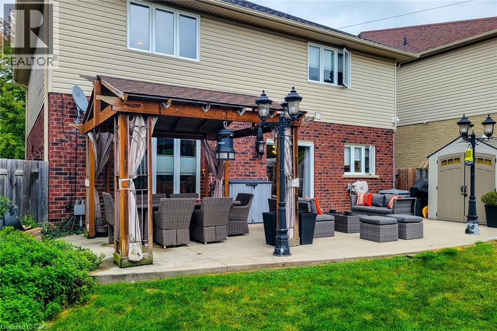 214 CLOVERLEAF Drive, Ancaster — photo 8