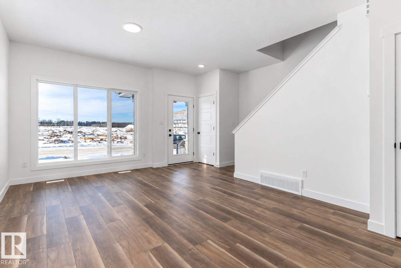 2020 211 ST NW - 13