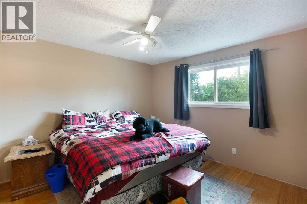 127 Shawinigan Drive SW - photo 18