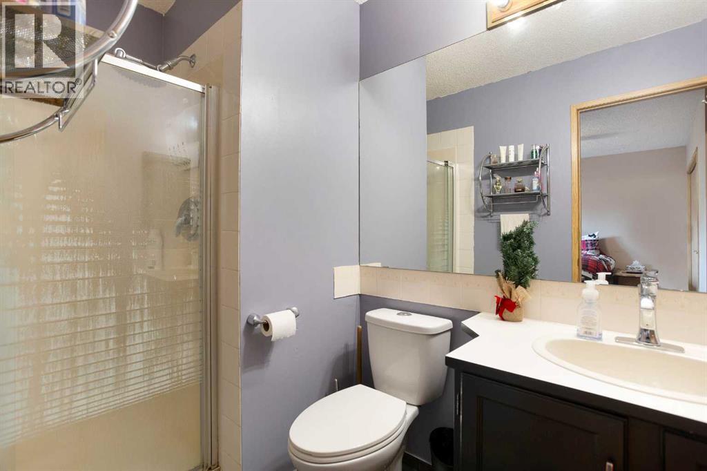 127 Shawinigan Drive SW - photo 20