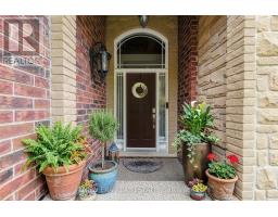 214 Cloverleaf Drive, Hamilton, ON L9K1T4 Photo 12
