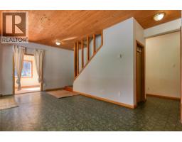 Kitchen - 113 Wesco Road, Ymir, BC V0G2K0 Photo 10