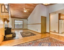 Living room - 113 Wesco Road, Ymir, BC V0G2K0 Photo 12
