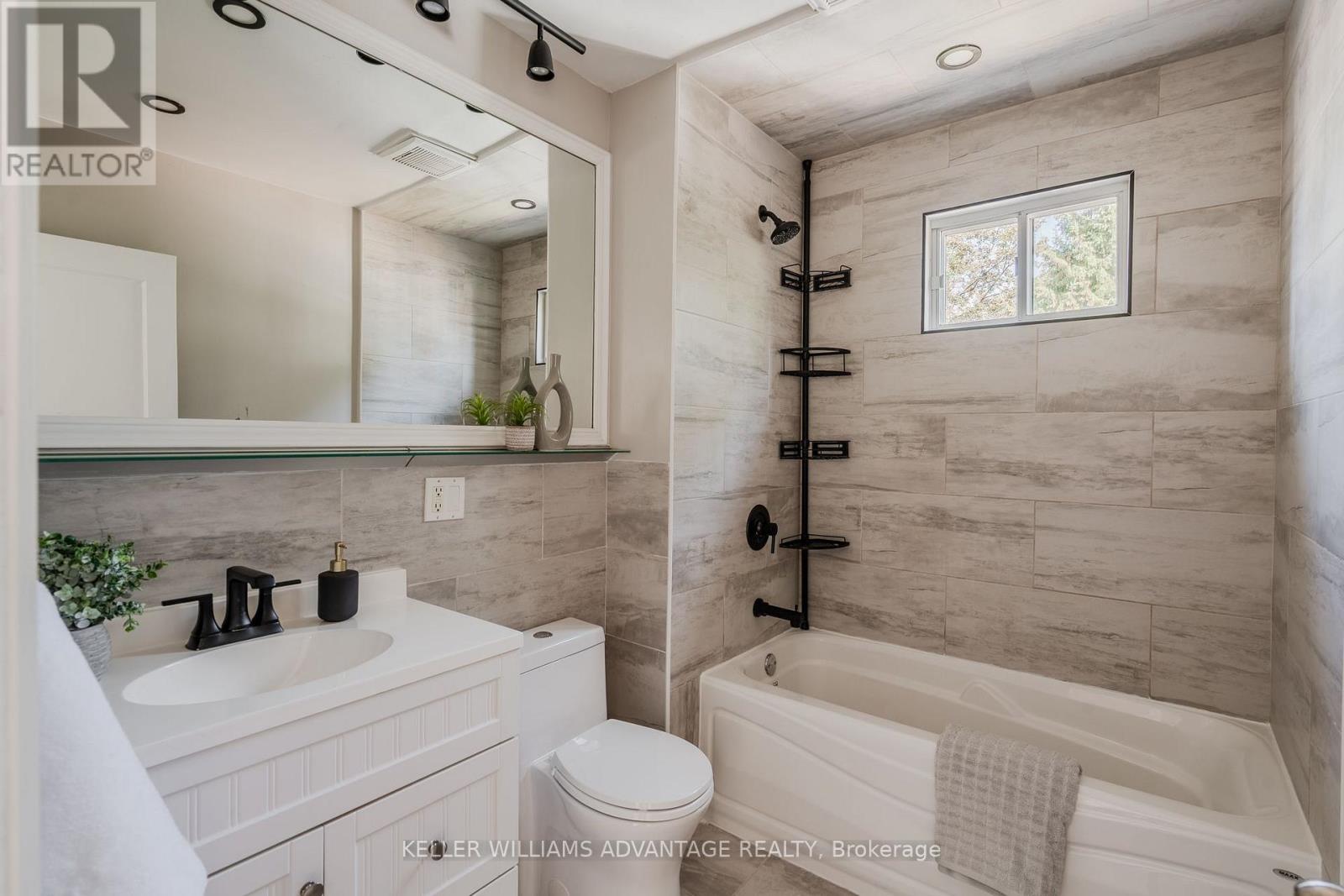 5 HEMLOCK AVENUE - 23