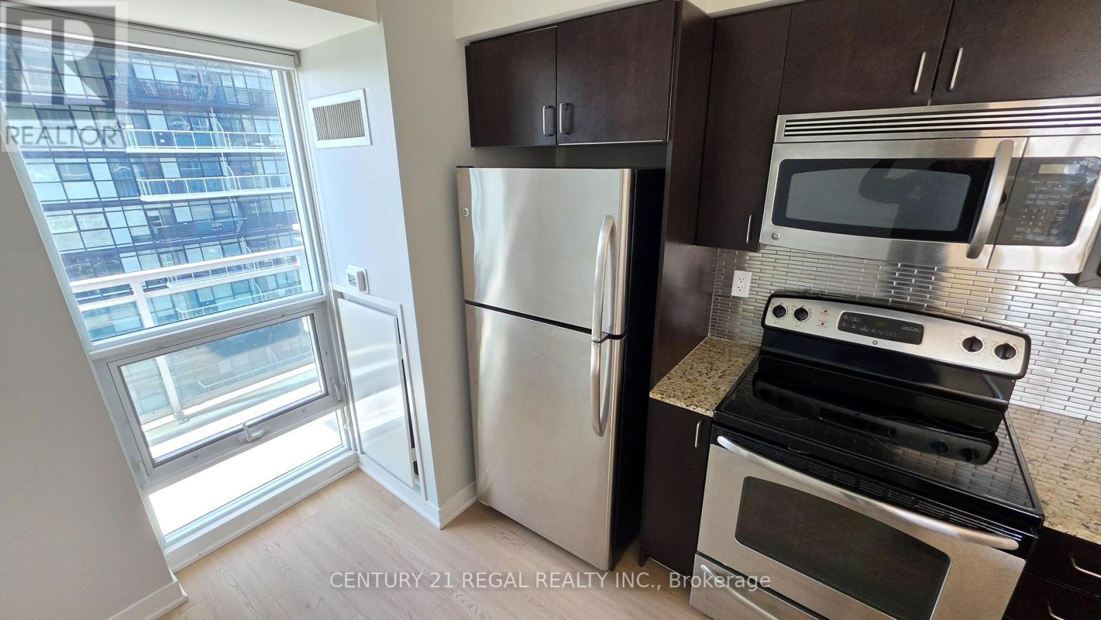 2705 - 155 LEGION ROAD N, Toronto (Mimico) — photo 8