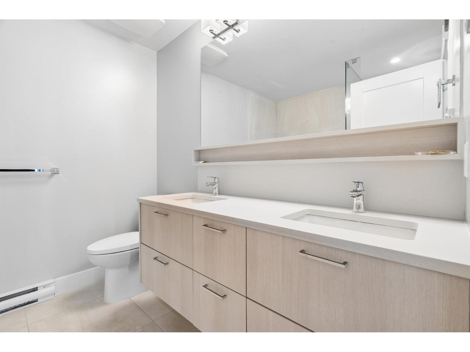40 9718 161A STREET, Surrey