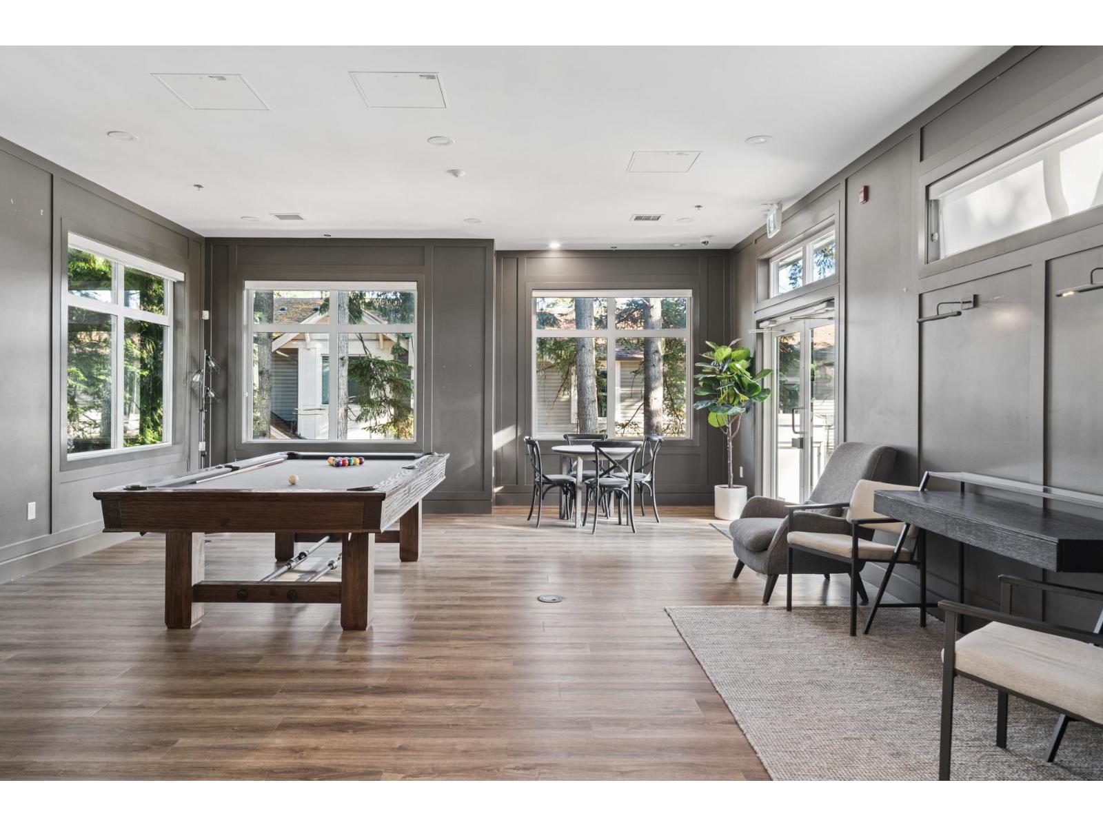 40 9718 161A STREET, Surrey
