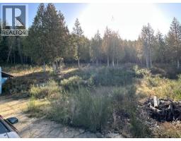 5586 Tanner Ave, Powell River, BC L0L0L0 Photo 11