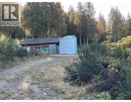 5586 Tanner Ave, Powell River, BC L0L0L0 Photo 6