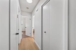 860 Templeton Avenue, Winnipeg, MB R2V3S6 Photo 15