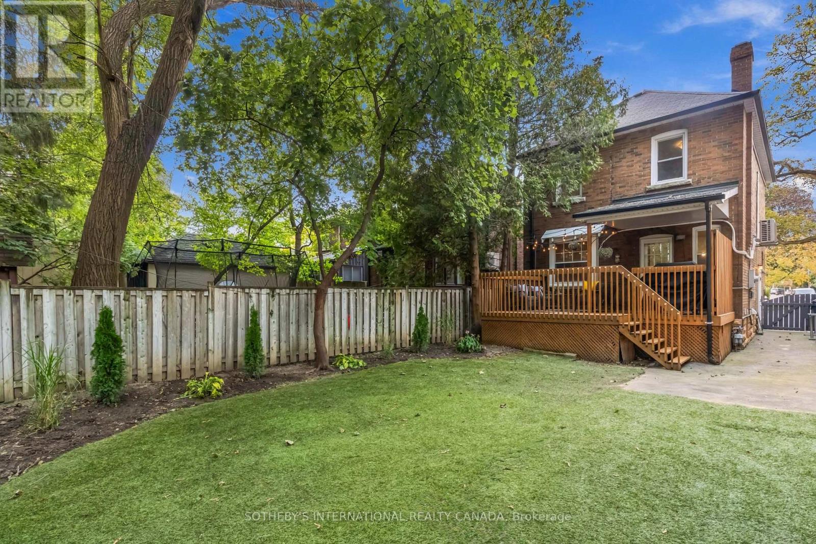 25 CORTLAND AVENUE - 28