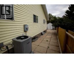 11 Maple Place, Crossfield, AB T0M0S0 Photo 38