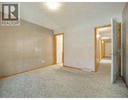 83 Rivergreen Road W, Lethbridge, AB T1K7Y1 Photo 24