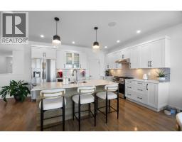Kitchen - 464 Edinburgh Boulevard, Kamloops, BC V1S0E6 Photo 10