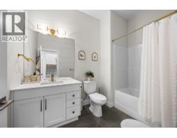 464 Edinburgh Boulevard, Kamloops, BC V1S0E6 Photo 35