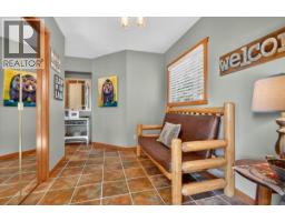 8427 Grainger Road, Canal Flats, BC V0B1B0 Photo 15