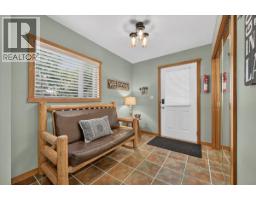 8427 Grainger Road, Canal Flats, BC V0B1B0 Photo 16