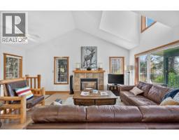 8427 Grainger Road, Canal Flats, BC V0B1B0 Photo 21