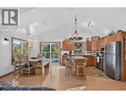 8427 Grainger Road, Canal Flats, BC V0B1B0 Photo 23